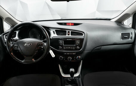 KIA cee'd III, 2014 год, 996 000 рублей, 10 фотография