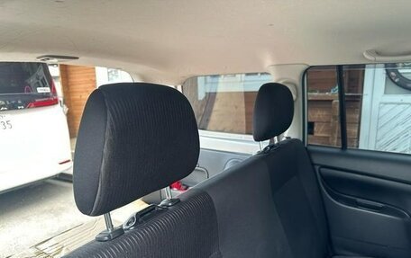 Toyota Succeed I рестайлинг, 2014 год, 883 000 рублей, 37 фотография