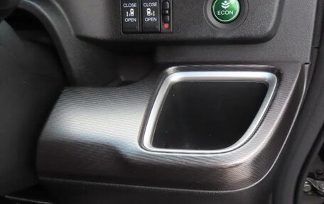 Honda Stepwgn IV, 2021 год, 2 190 000 рублей, 26 фотография