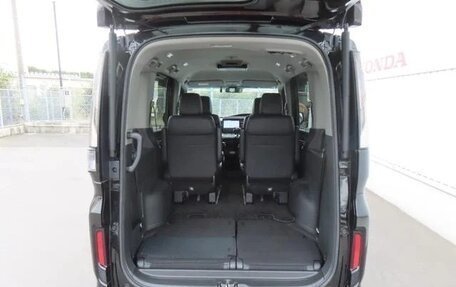Honda Stepwgn IV, 2021 год, 2 190 000 рублей, 35 фотография