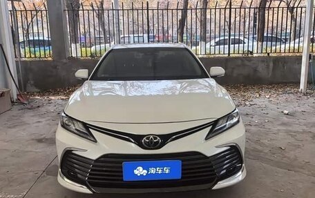 Toyota Camry, 2022 год, 1 700 230 рублей, 2 фотография