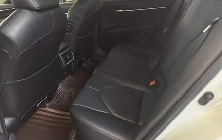 Toyota Camry, 2022 год, 1 700 230 рублей, 10 фотография