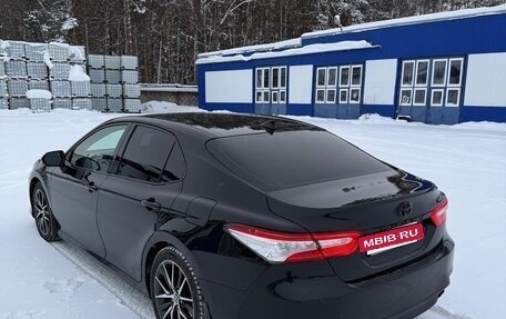 Toyota Camry, 2021 год, 3 000 000 рублей, 8 фотография