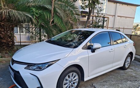 Toyota Corolla, 2021 год, 2 250 000 рублей, 2 фотография