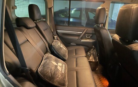 Mitsubishi Pajero IV, 2013 год, 2 300 000 рублей, 11 фотография