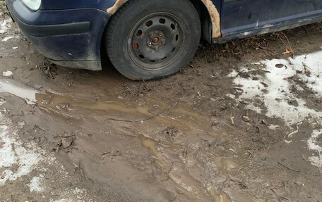 Volkswagen Golf IV, 2001 год, 110 000 рублей, 3 фотография