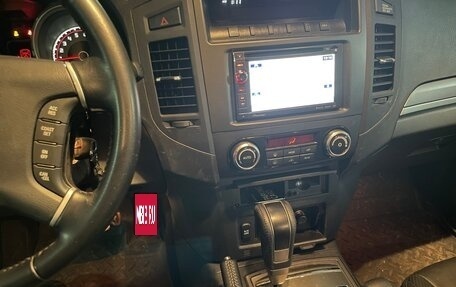 Mitsubishi Pajero IV, 2013 год, 2 300 000 рублей, 13 фотография