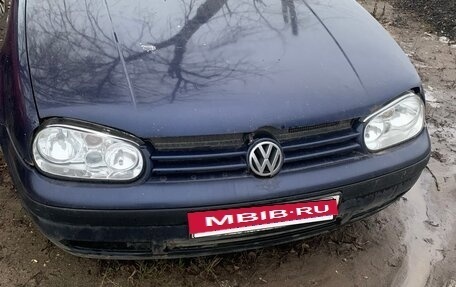 Volkswagen Golf IV, 2001 год, 110 000 рублей, 2 фотография