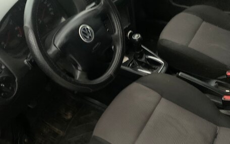 Volkswagen Golf IV, 2001 год, 110 000 рублей, 6 фотография