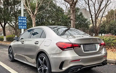 Mercedes-Benz A-Класс, 2022 год, 1 640 000 рублей, 4 фотография