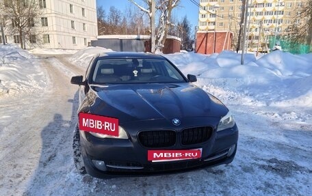 BMW 5 серия, 2011 год, 2 400 000 рублей, 8 фотография