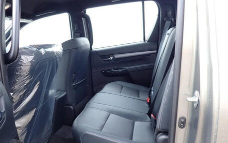 Toyota Hilux VIII, 2025 год, 6 450 000 рублей, 10 фотография