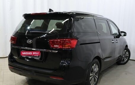 KIA Carnival III, 2018 год, 2 770 000 рублей, 4 фотография