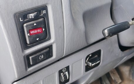 Toyota Land Cruiser Prado 90 рестайлинг, 1997 год, 800 000 рублей, 10 фотография