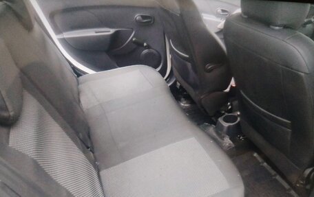 Renault Logan II, 2020 год, 850 000 рублей, 3 фотография