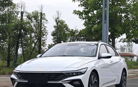 Hyundai Elantra, 2024 год, 1 979 000 рублей, 1 фотография