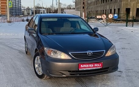Toyota Camry V40, 2002 год, 720 000 рублей, 1 фотография