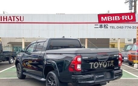 Toyota Hilux VIII, 2024 год, 4 640 000 рублей, 7 фотография