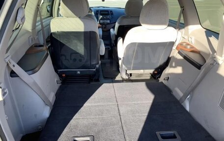 Mitsubishi Grandis, 2004 год, 855 000 рублей, 17 фотография