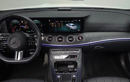Mercedes-Benz E-Класс, 2023 год, 4 950 000 рублей, 8 фотография
