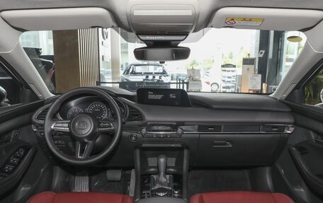 Mazda 3, 2025 год, 2 560 000 рублей, 13 фотография