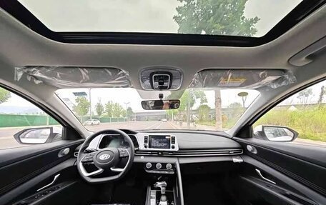 Hyundai Elantra, 2024 год, 1 979 000 рублей, 9 фотография