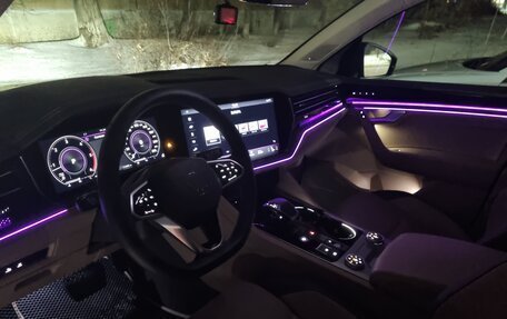 Volkswagen Touareg III, 2021 год, 5 700 000 рублей, 24 фотография