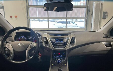 Hyundai Elantra V, 2015 год, 1 400 000 рублей, 11 фотография