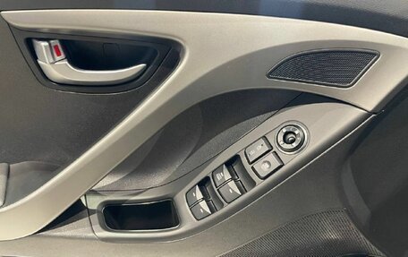 Hyundai Elantra V, 2015 год, 1 400 000 рублей, 17 фотография