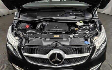 Mercedes-Benz V-Класс, 2019 год, 4 850 000 рублей, 10 фотография