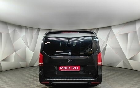 Mercedes-Benz V-Класс, 2019 год, 4 850 000 рублей, 7 фотография