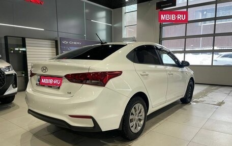 Hyundai Solaris II рестайлинг, 2018 год, 1 435 000 рублей, 4 фотография