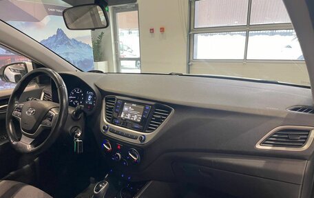 Hyundai Solaris II рестайлинг, 2018 год, 1 435 000 рублей, 10 фотография