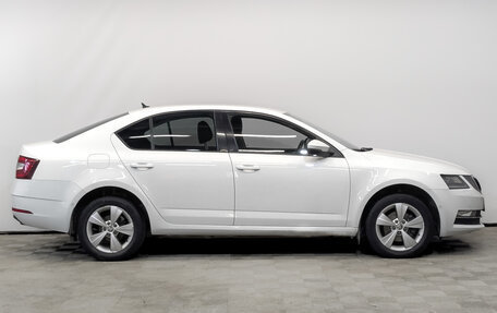 Skoda Octavia, 2018 год, 1 890 000 рублей, 4 фотография