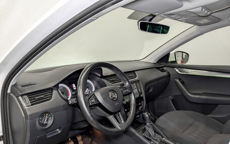 Skoda Octavia, 2018 год, 1 890 000 рублей, 16 фотография