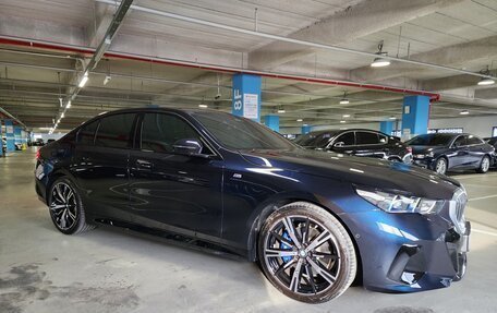 BMW 5 серия, 2024 год, 7 080 000 рублей, 2 фотография