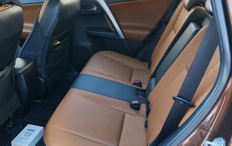 Toyota RAV4, 2017 год, 3 770 000 рублей, 7 фотография