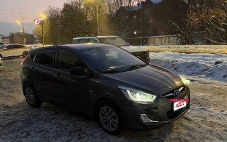 Hyundai Solaris II рестайлинг, 2013 год, 690 000 рублей, 4 фотография