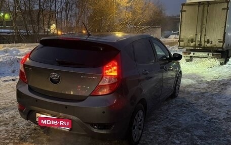 Hyundai Solaris II рестайлинг, 2013 год, 690 000 рублей, 2 фотография