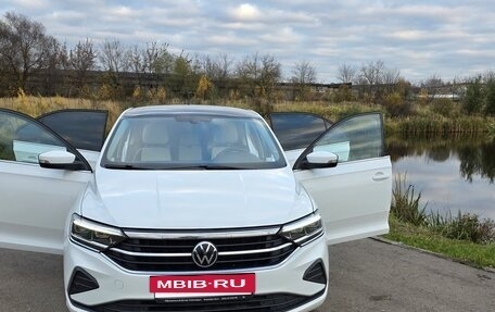 Volkswagen Polo VI (EU Market), 2021 год, 1 465 000 рублей, 2 фотография