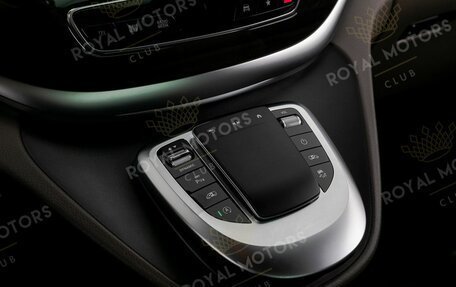 Mercedes-Benz V-Класс, 2022 год, 8 800 000 рублей, 9 фотография