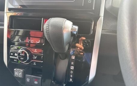 Toyota Roomy I, 2021 год, 930 000 рублей, 14 фотография