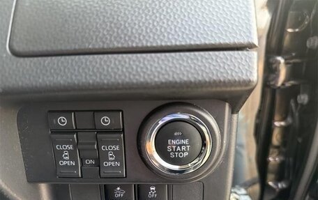 Toyota Roomy I, 2021 год, 930 000 рублей, 16 фотография