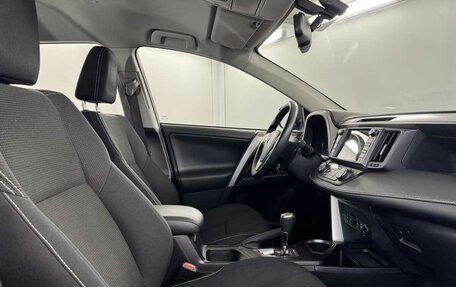 Toyota RAV4, 2017 год, 2 850 000 рублей, 13 фотография