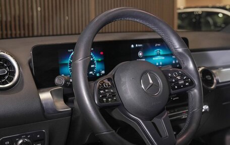 Mercedes-Benz GLB, 2021 год, 3 200 000 рублей, 12 фотография