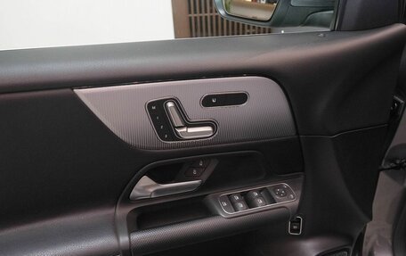 Mercedes-Benz GLB, 2021 год, 3 200 000 рублей, 28 фотография