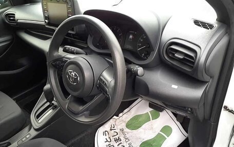 Toyota Yaris, 2020 год, 940 420 рублей, 8 фотография