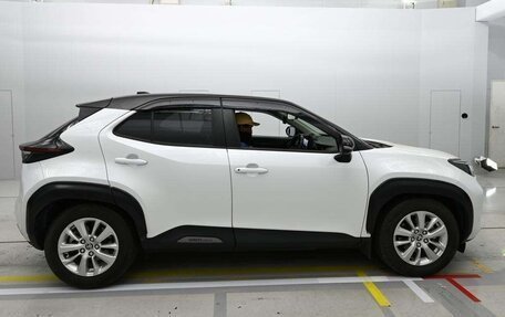 Toyota Yaris Cross, 2022 год, 1 780 520 рублей, 4 фотография