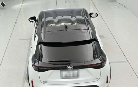 Toyota Yaris Cross, 2022 год, 1 780 520 рублей, 8 фотография