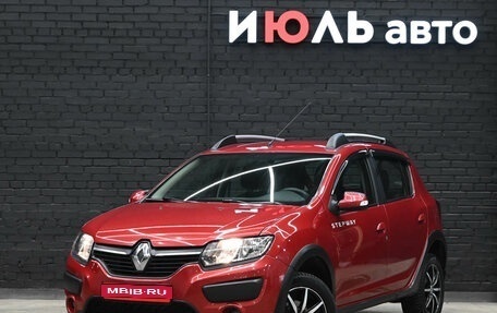 Renault Sandero II рестайлинг, 2017 год, 1 050 000 рублей, 1 фотография